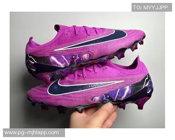 耐克科比联名球鞋重磅回归融入足球鞋设计灵感引发期待 耐克科比联名球鞋重磅回归融入足球鞋设计灵感引发期待